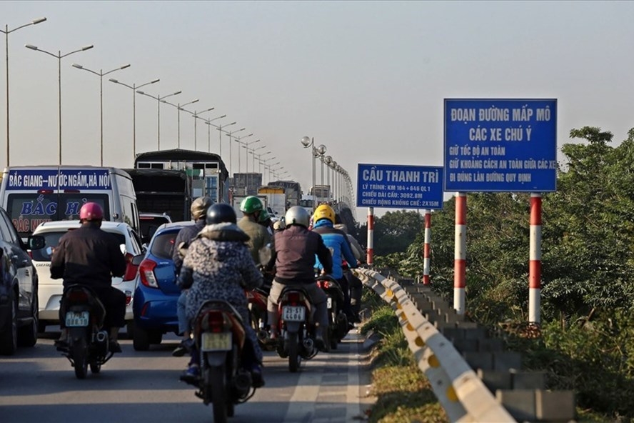 Hà Nội lập dự án giảm ùn tắc, tai nạn giao thông trên cầu Thanh Trì