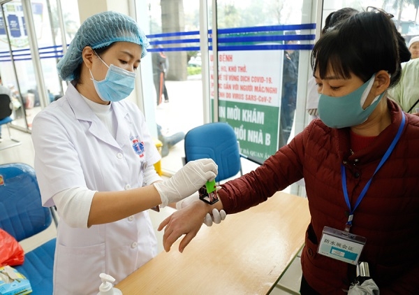 Tin tức trong ngày 7/5: Thu hồi giấy phép hoạt động và tạm đình chỉ 7 phòng khám chưa bảo đảm phòng dịch