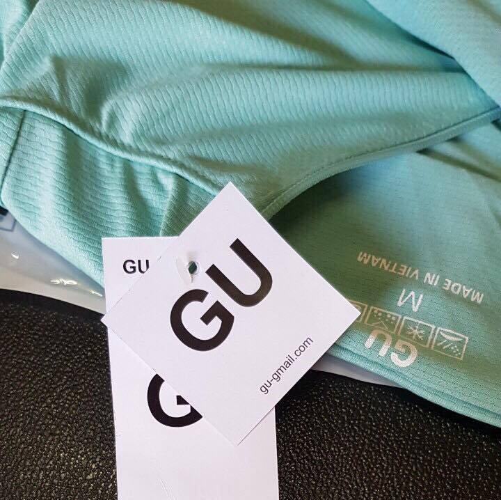 Thu giữ số lượng lớn áo chống nắng có dấu hiệu giả mạo nhãn hiệu GU