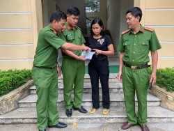 Chiến sĩ Cảnh sát cơ động Hà Nội trả lại gần 300 triệu đồng cho người đánh rơi