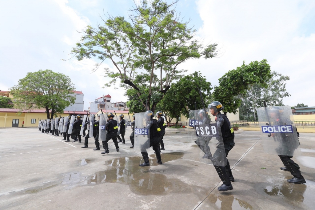 Chiến sỹ trẻ Cảnh sát cơ động rèn luyện võ nghệ sẵn sàng ra quân làm nhiệm vụ