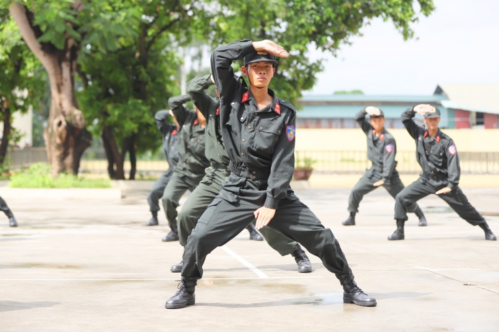 Chiến sỹ trẻ Cảnh sát cơ động rèn luyện võ nghệ sẵn sàng ra quân làm nhiệm vụ