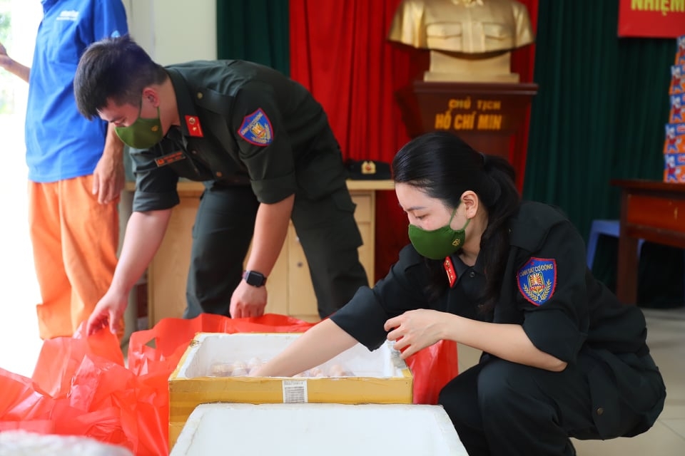 Lan tỏa tinh thần sẻ chia trong mùa dịch