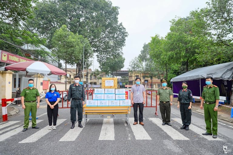 “Bông hồng thép” của lực lượng đặc nhiệm Cảnh sát cơ động