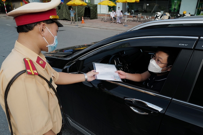 Từng bước khôi phục, nối lại vận tải hành khách