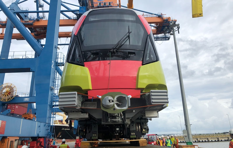 Đoàn tàu cuối cùng của metro Nhổn - ga Hà Nội đã từ Pháp về tới Việt Nam