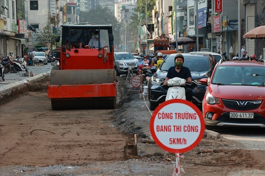 Hà Nội vừa đẩy nhanh tiến độ, vừa đảm bảo phòng dịch tại các công trình xây dựng