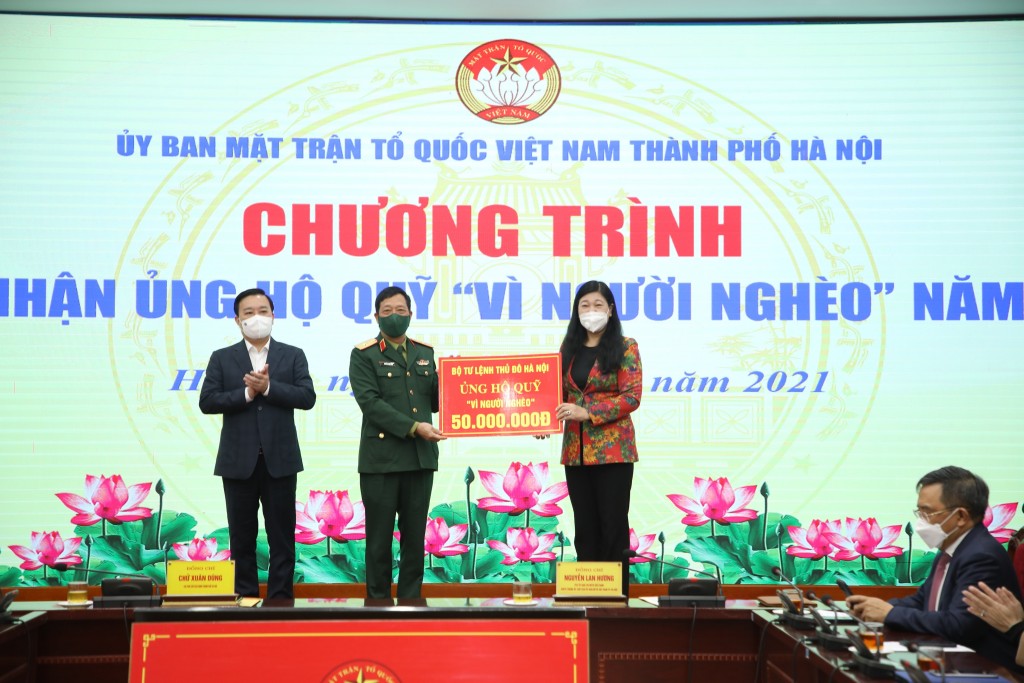 Tiếp nhận, chuyển giao kinh phí hỗ trợ mua trang thiết bị y tế và học trực tuyến