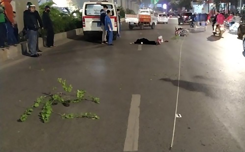 Hiện trường nơi xảy ra vụ nam thanh niên điều khiển xe máy đâm 3 người thương vong