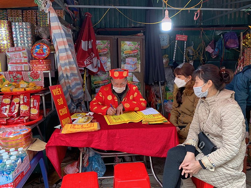 Nhiều dịch vụ, hàng quán quanh các điểm di tích cũng mở cửa phục trở lại phục vụ du khách Nhiều dịch vụ, hàng quán quanh các điểm di tích cũng mở cửa phục trở lại phục vụ du khách