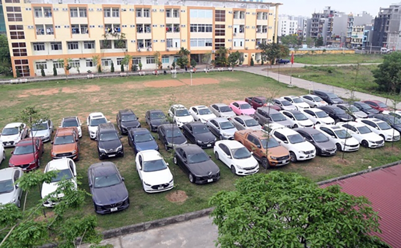 Công an tỉnh Bắc Ninh thu thồi hàng chục xe ô tô liên quan vụ án làm giả giấy tờ để lừa đảo chiếm đoạt tài sản