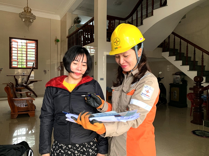 EVNNPC “bật mí” cách sử dụng thiết bị để tiền điện không “tăng đột biến” trong mùa nắng nóng