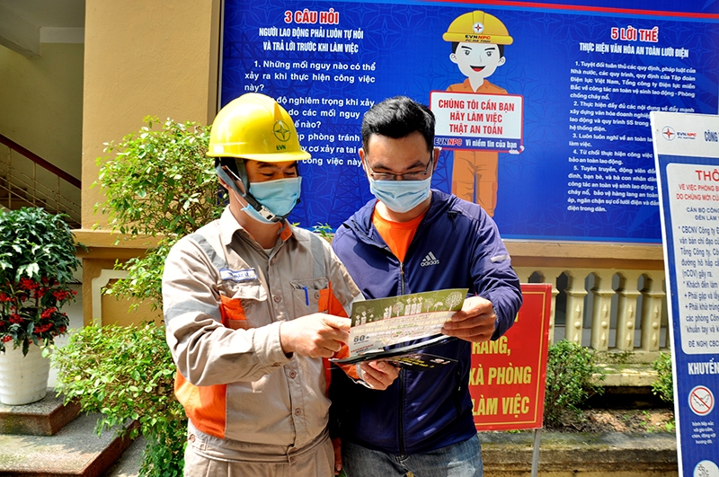 EVNNPC “bật mí” cách sử dụng thiết bị để tiền điện không “tăng đột biến” trong mùa nắng nóng