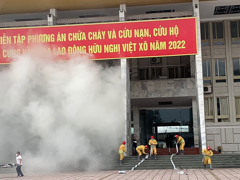 Quận Hoàn Kiếm tổ chức diễn tập phương án chữa cháy và cứu nạn cứu hộ năm 2022