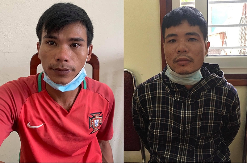 Hai trong 3 đối tượng vừa bị Công an huyện Đông Anh khửoi tố về tội tàng trữ trái phép chất ma tuý