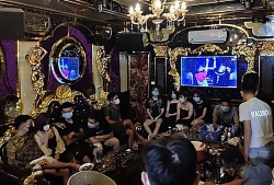 Tin tức pháp luật ngày 22/6: 20 thanh niên tụ tập uống bia tại quán karaoke, bất chấp lệnh cấm để phòng dịch