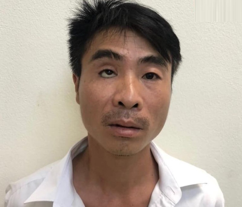 Cảnh sát phát hiện Hoàng Văn Sáng mang theo 2 gói heroin trong người