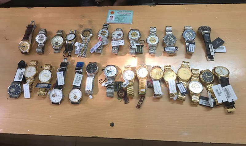 Số đồng hồ Thanh lấy trộm tại một cửa hiểu ở TP Lào Cai