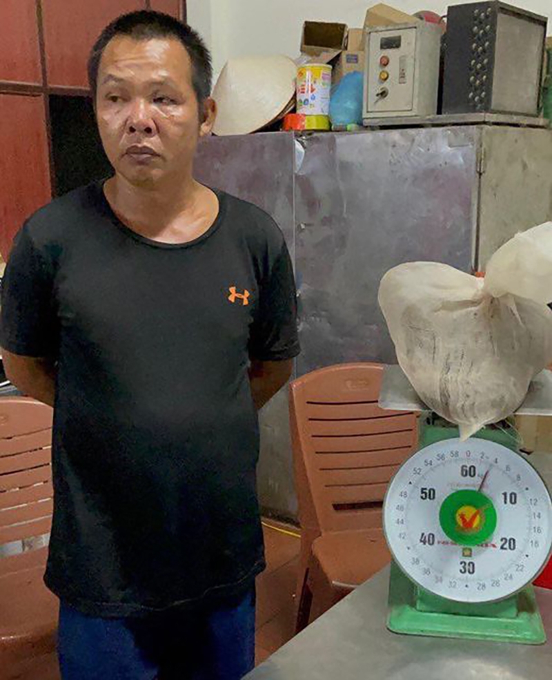 Nguyễn Văn Chuẩn bị tạm giữ cùng tang vật