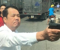 Bắc Ninh: Cần điều tra làm rõ hành vi chĩa súng đe dọa người tham gia giao thông