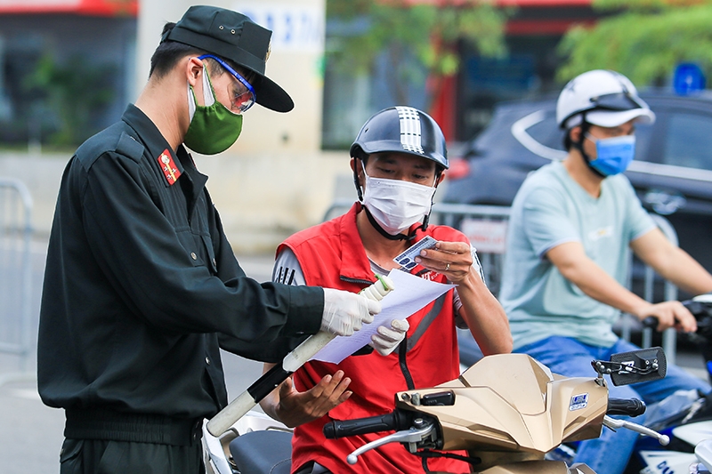 Giao thông ổn định, không ùn tắc, kiểm soát chặt các chốt vào 