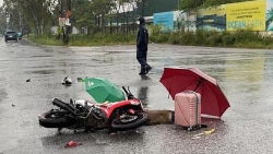 Hà Nội: Đôi nam, nữ bị sét đánh tử vong trên đường về quê