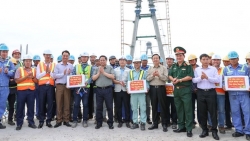 Thủ tướng đôn đốc các dự án cao tốc ở Đồng bằng sông Cửu Long