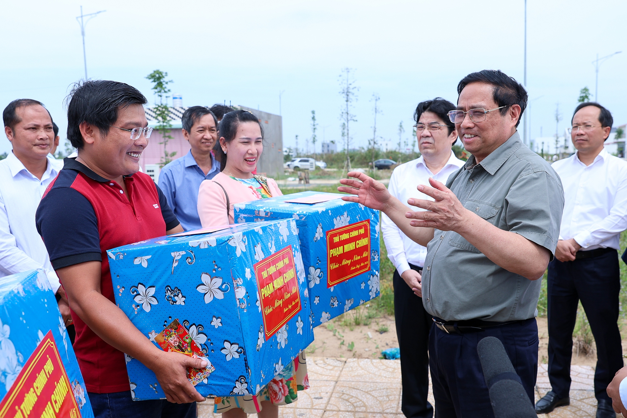 Thủ tướng đôn đốc các dự án cao tốc ĐBSCL, lần thứ 3 thị sát công trường cầu Mỹ Thuận 2