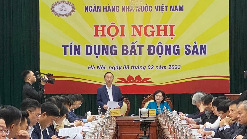 Phó Thống đốc nói về quan hệ cộng sinh ngân hàng - doanh nghiệp bất động sản