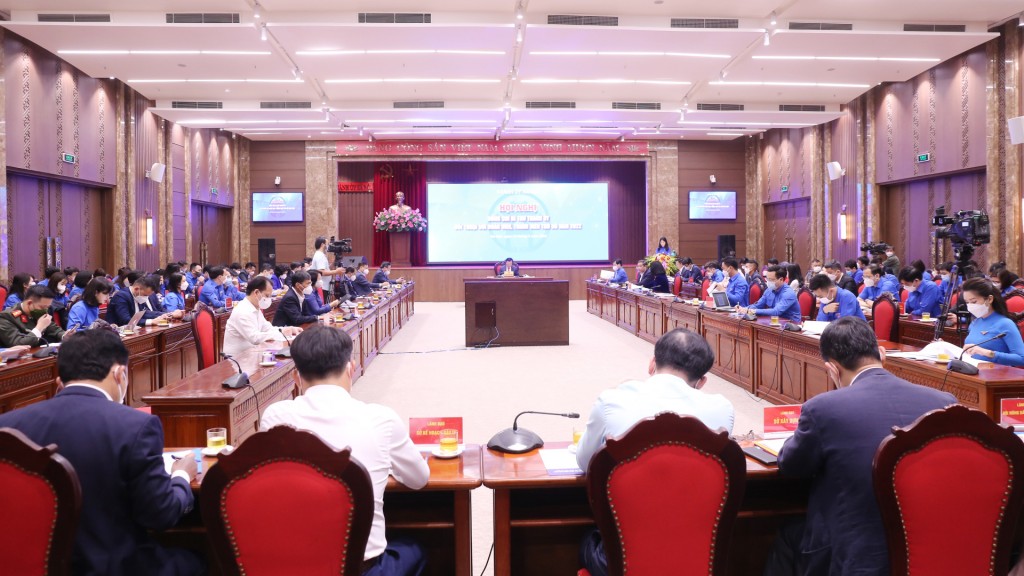 Đồng chí Bí thư Thành ủy Hà Nội đối thoại với đoàn viên, thanh niên Thủ đô
