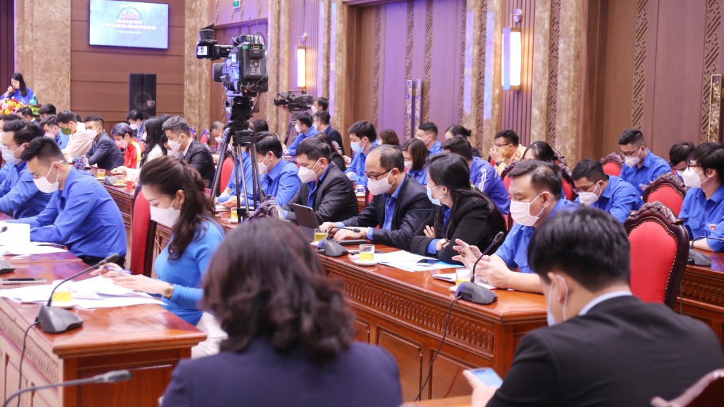 Đồng chí Bí thư Thành ủy Hà Nội đối thoại với đoàn viên, thanh niên Thủ đô