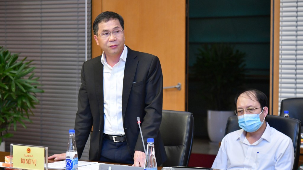 Thứ trưởng Nội Nội vụ Triệu Văn Cường báo cáo tình hình thực hiện chính sách đối với thanh niên là người dân tộc thiểu số