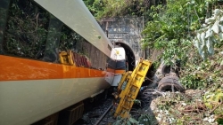 41 người chết trong vụ tai nạn tàu hỏa ở Đài Loan