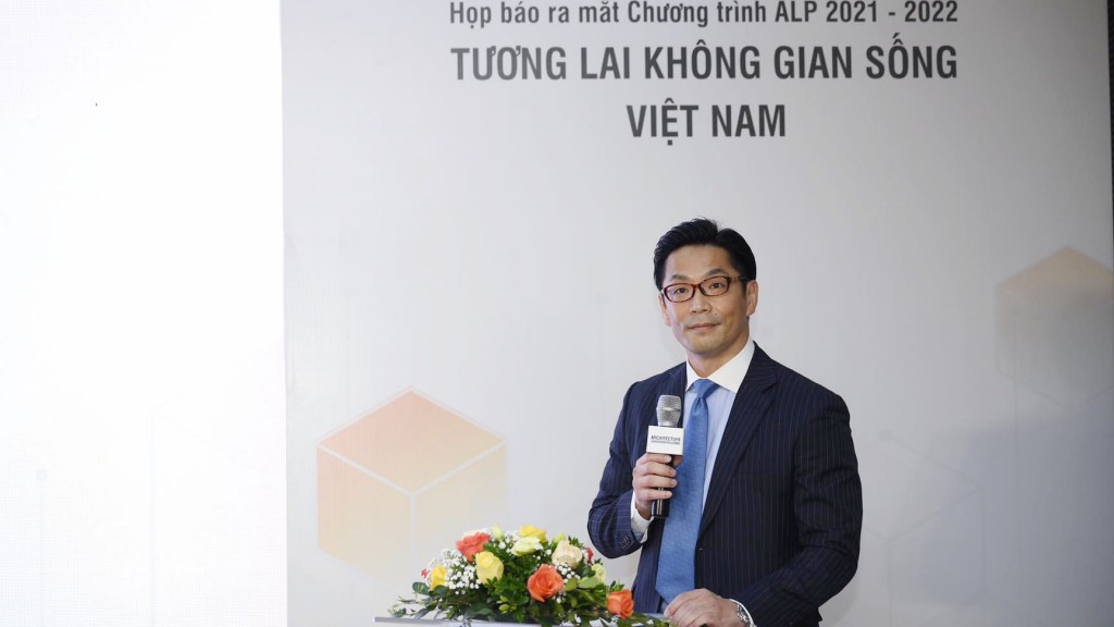 Ông Katsuaki Uchidate - Tổng giám đốc LIXIL Việt Nam