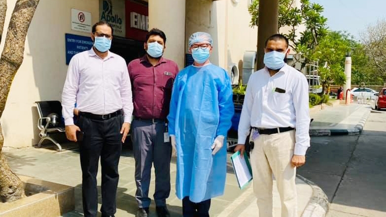 Cuộc chiến không cân sức với 