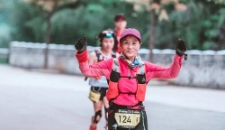 Cụ bà 70 tuổi hoàn thành hơn 100 cuộc thi marathon