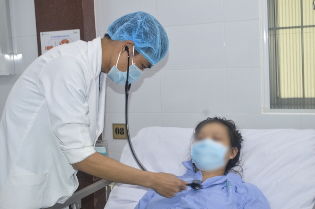 Cứu sống mẹ con sản phụ 28 tuổi tiền sản giật nguy kịnh