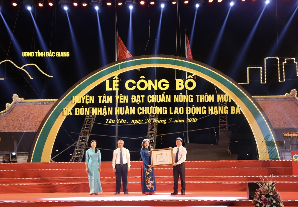 0405 thya yy quyyn cya thy tyyng chinh phy thy tryyng by nnptnt le quyc doanhtrao byng cong nhyn yyt chuyn ntm cho huyyn tan yen