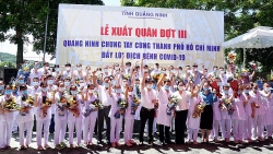 70 y, bác sĩ Quảng Ninh lên đường “chia lửa” cùng TP Hồ Chí Minh