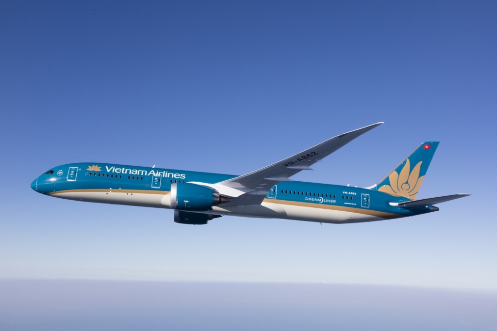 Vietnam Airlines vận chuyển đoàn y, bác sĩ lớn nhất từ đầu dịch Covid-19