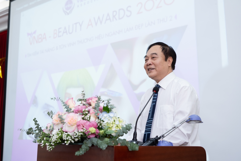 Ts.Nguyễn Hải Hữu, Chủ tịch VNBA phát biểu tại buổi Lễ phát động cuộc thi VNBA BEAUTY AWARDS 2020