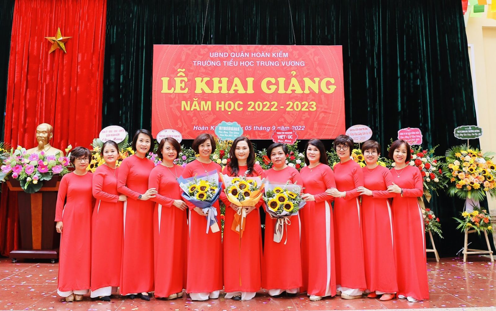 Niềm vui ngày khai trường năm học 2022-2023 của cán bộ, giáo viên, nhân viên và học sinh trường ... Niềm vui ngày khai trường năm học 2022-2023 của cán bộ, giáo viên, nhân viên và học sinh trường ...