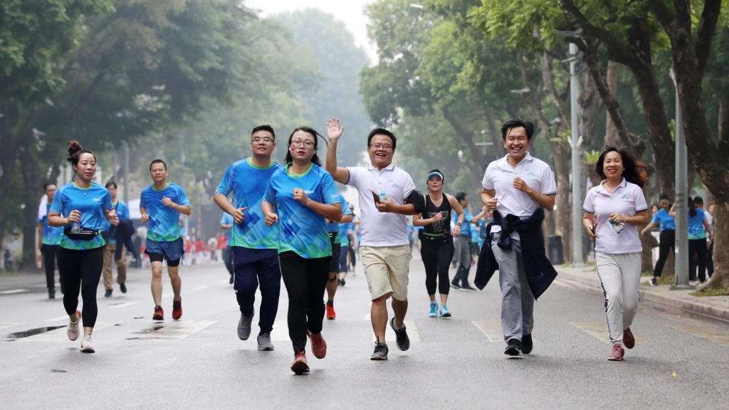 Gần 25 nghìn vận động viên tham gia giải chạy BIDV: “Tết ấm cho người nghèo - Vì miền Trung thương yêu”