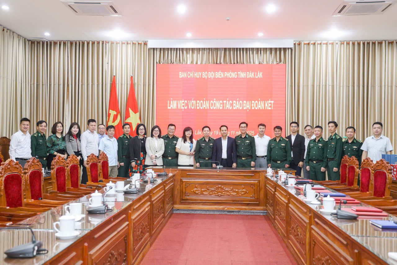 Chuỗi hoạt động ý nghĩa “Xuân biên phòng - Ấm lòng dân bản” tại vùng biên