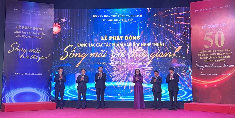 Phát động sáng tác tác phẩm văn học nghệ thuật “Sống mãi với thời gian”