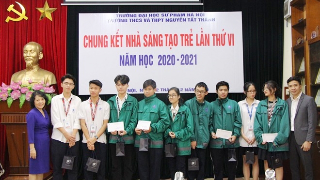 Các học sinh đạt giải Triển vọng