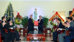 Phó Thủ tướng Thường trực chúc mừng Giáng sinh tại Nam Định