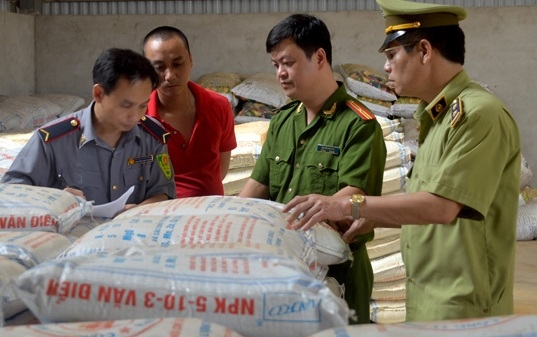 Tổng kiểm tra việc sản xuất, kinh doanh phân bón