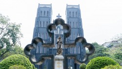 Cận cảnh vẻ đẹp Nhà thờ Lớn Hà Nội thay “áo mới”