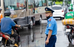 Xử lý đơn vị vận tải lợi dụng phù hiệu "xe tăng cường"